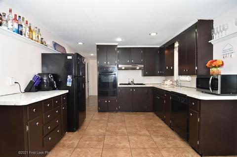 51 Pitman Rd, Warwick, RI 02886 photo 5