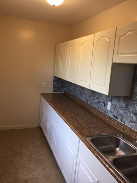 665 3rd Ave, Woonsocket, RI 02895 photo 8