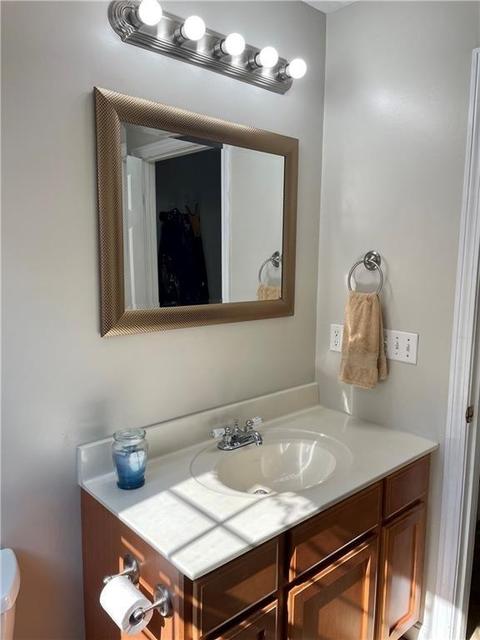 635 S County Trl, Exeter, RI 02822 photo 40