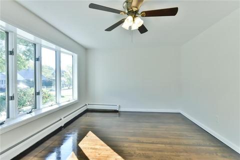 23 Meredith Dr, Coventry, RI 02816 photo 5
