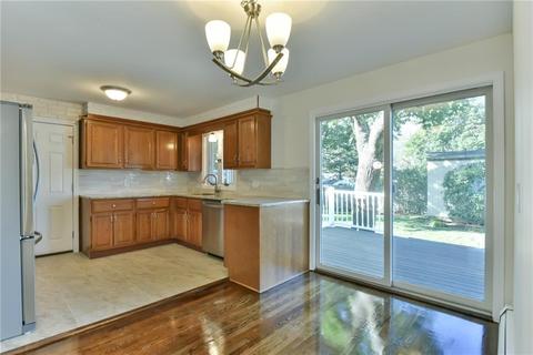 23 Meredith Dr, Coventry, RI 02816 photo 8