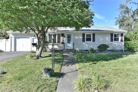 23 Meredith Dr, Coventry, RI 02816 photo 3