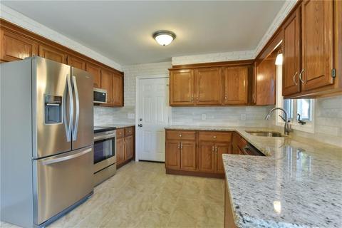23 Meredith Dr, Coventry, RI 02816 photo 9