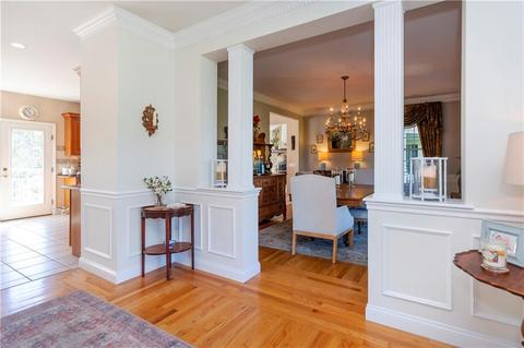 50 Crest Dr, Cranston, RI 02921 photo 9