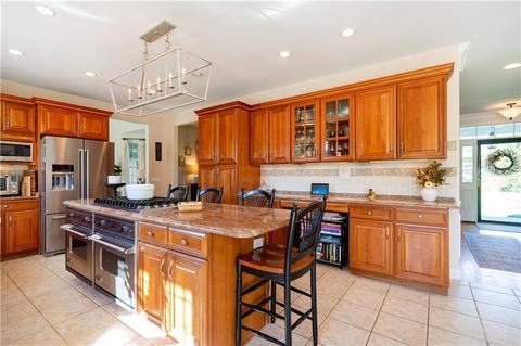 50 Crest Dr, Cranston, RI 02921 photo 14