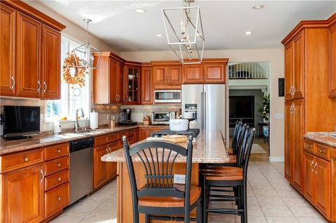 50 Crest Dr, Cranston, RI 02921 photo 11