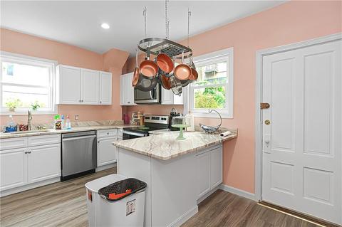 519 Bernon St, Woonsocket, RI 02895 photo 17