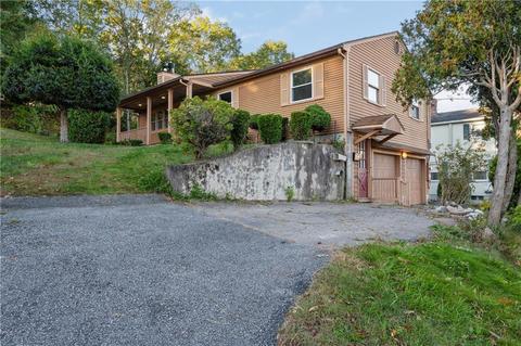 201 Maple St, Woonsocket, RI 02895 photo 2