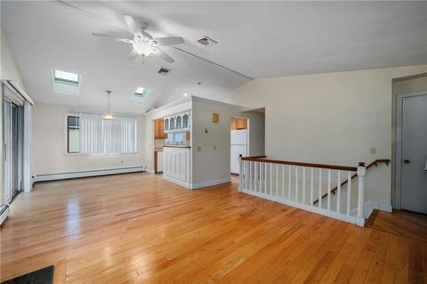 201 Maple St, Woonsocket, RI 02895 photo 5