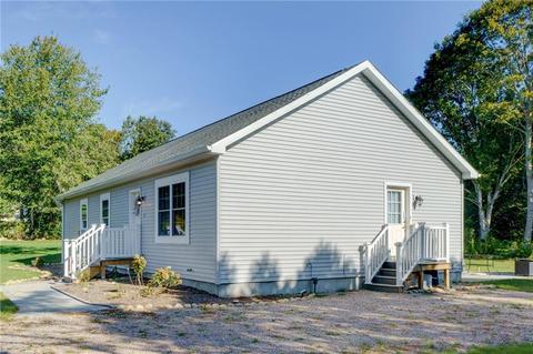 77 Benson Ave, Westerly, RI 02891 photo 3