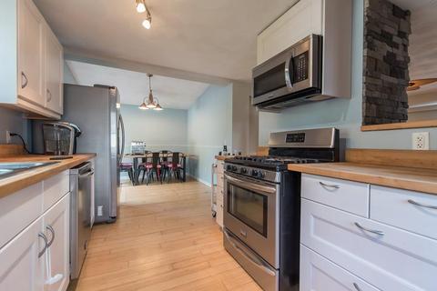 40 Junction St, Warwick, RI 02889 photo 4