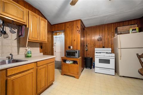 135 Orchard St, Woonsocket, RI 02895 photo 25