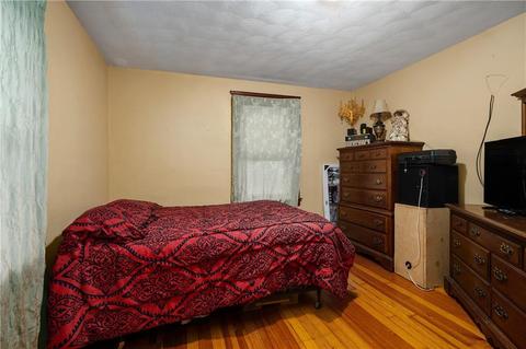 135 Orchard St, Woonsocket, RI 02895 photo 11