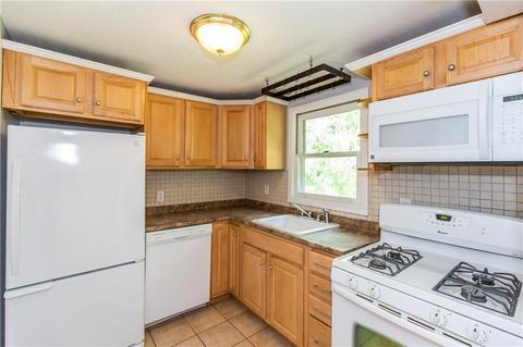 75 Reed St, Warwick, RI 02886 photo 11