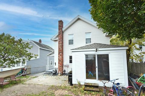 76 Union St, Woonsocket, RI 02895 photo 21