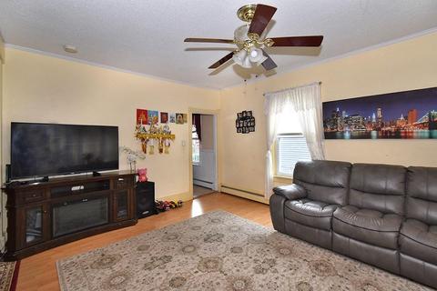 76 Union St, Woonsocket, RI 02895 photo 2