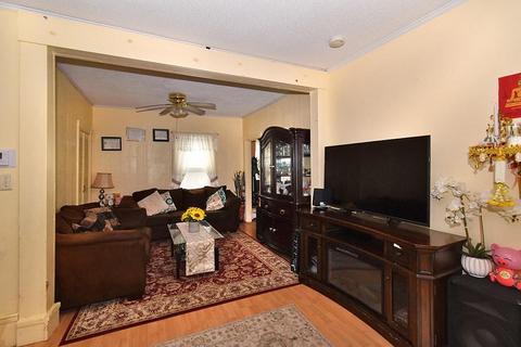 76 Union St, Woonsocket, RI 02895 photo 3