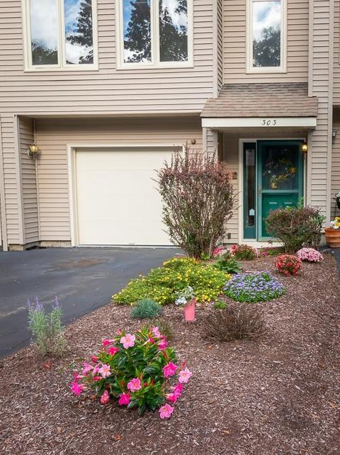303 Holley Ln, Woonsocket, RI 02895 photo 4