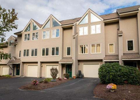303 Holley Ln, Woonsocket, RI 02895 photo 2
