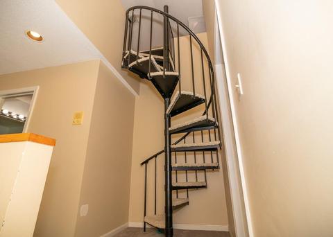 303 Holley Ln, Woonsocket, RI 02895 photo 43