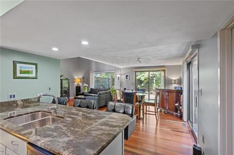 39 Addy Dr, Bristol, RI 02809 photo 9