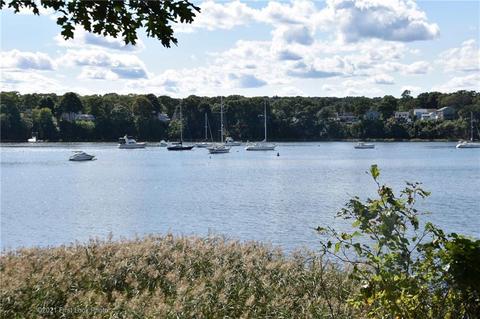 105 Oak Tree Ave, Warwick, RI 02886 photo 16