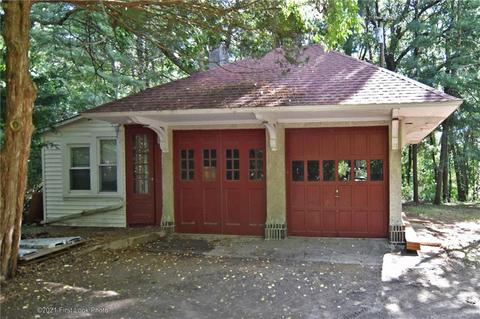 105 Oak Tree Ave, Warwick, RI 02886 photo 11