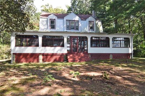 105 Oak Tree Ave, Warwick, RI 02886 photo 2