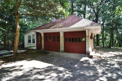 105 Oak Tree Ave, Warwick, RI 02886 photo 10