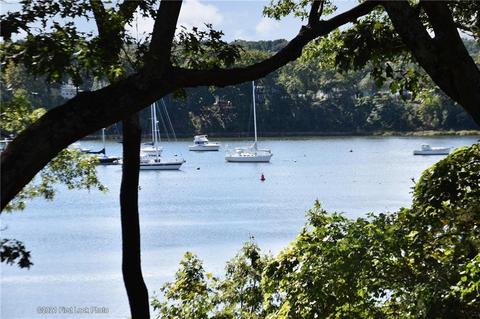 105 Oak Tree Ave, Warwick, RI 02886 photo 12