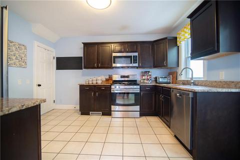 96 Holmes Rd, Warwick, RI 02888 photo 13
