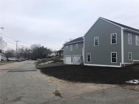 72 St Louis Ave, Woonsocket, RI 02895 photo 3