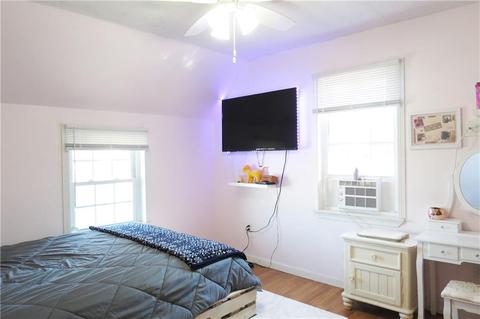 432 Transit St, Woonsocket, RI 02895 photo 15