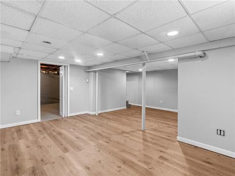 1905 Warwick Ave, Warwick, RI 02889 photo 16
