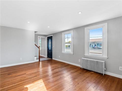 1905 Warwick Ave, Warwick, RI 02889 photo 6