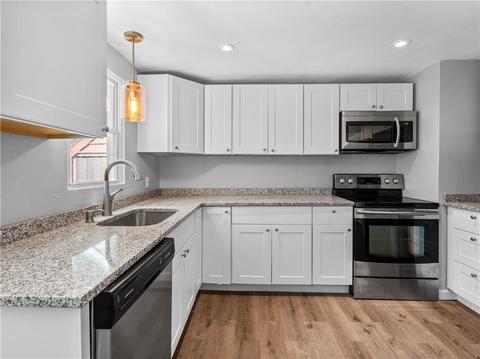 1905 Warwick Ave, Warwick, RI 02889 photo 2