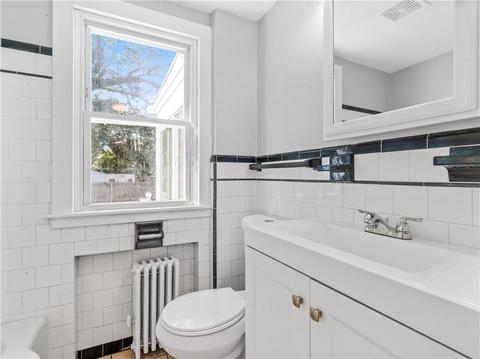 1905 Warwick Ave, Warwick, RI 02889 photo 9