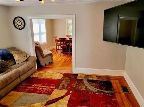 29 Wayne St, Warwick, RI 02889 photo 5