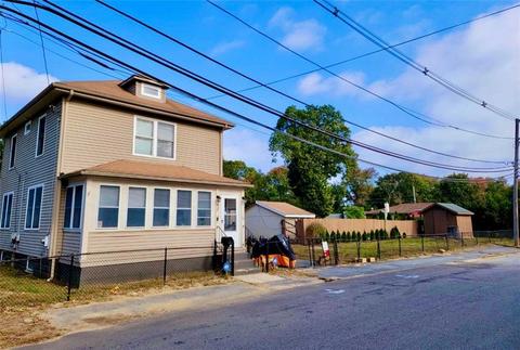 29 Wayne St, Warwick, RI 02889 photo 1