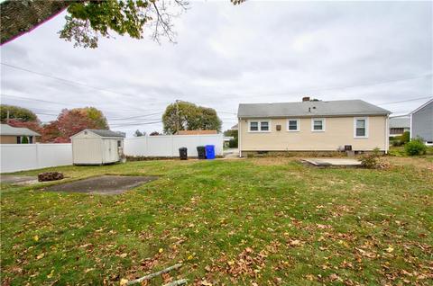 30 Pleasant View Dr, North Providence, RI 02904 photo 9