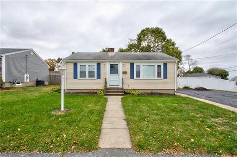 30 Pleasant View Dr, North Providence, RI 02904 photo 2
