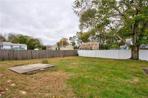 30 Pleasant View Dr, North Providence, RI 02904 photo 12