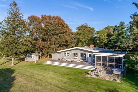 43 Old Main Rd, Little Compton, RI 02837 photo 6