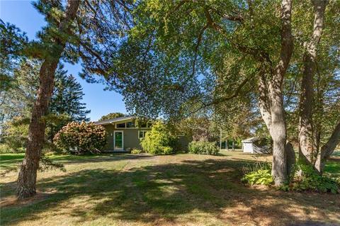 43 Old Main Rd, Little Compton, RI 02837 photo 36