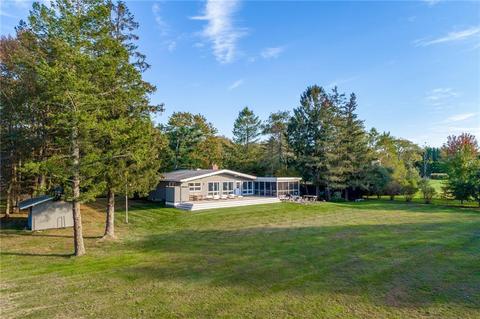 43 Old Main Rd, Little Compton, RI 02837 photo 4