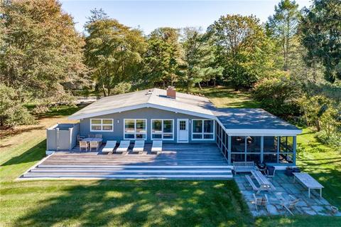 43 Old Main Rd, Little Compton, RI 02837 photo 1