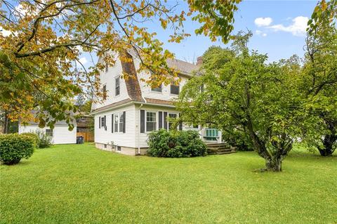 1092 Main Ave, Warwick, RI 02886 photo 3