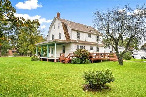 1092 Main Ave, Warwick, RI 02886 photo 5