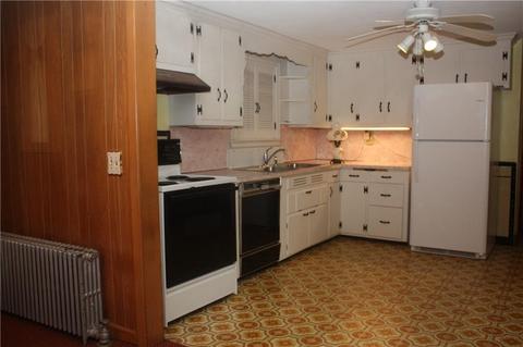 52 Keystone Dr, Warwick, RI 02889 photo 4