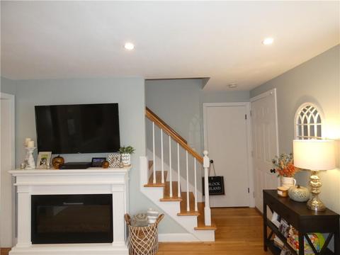 39 Compton St, Providence, RI 02908 photo 7